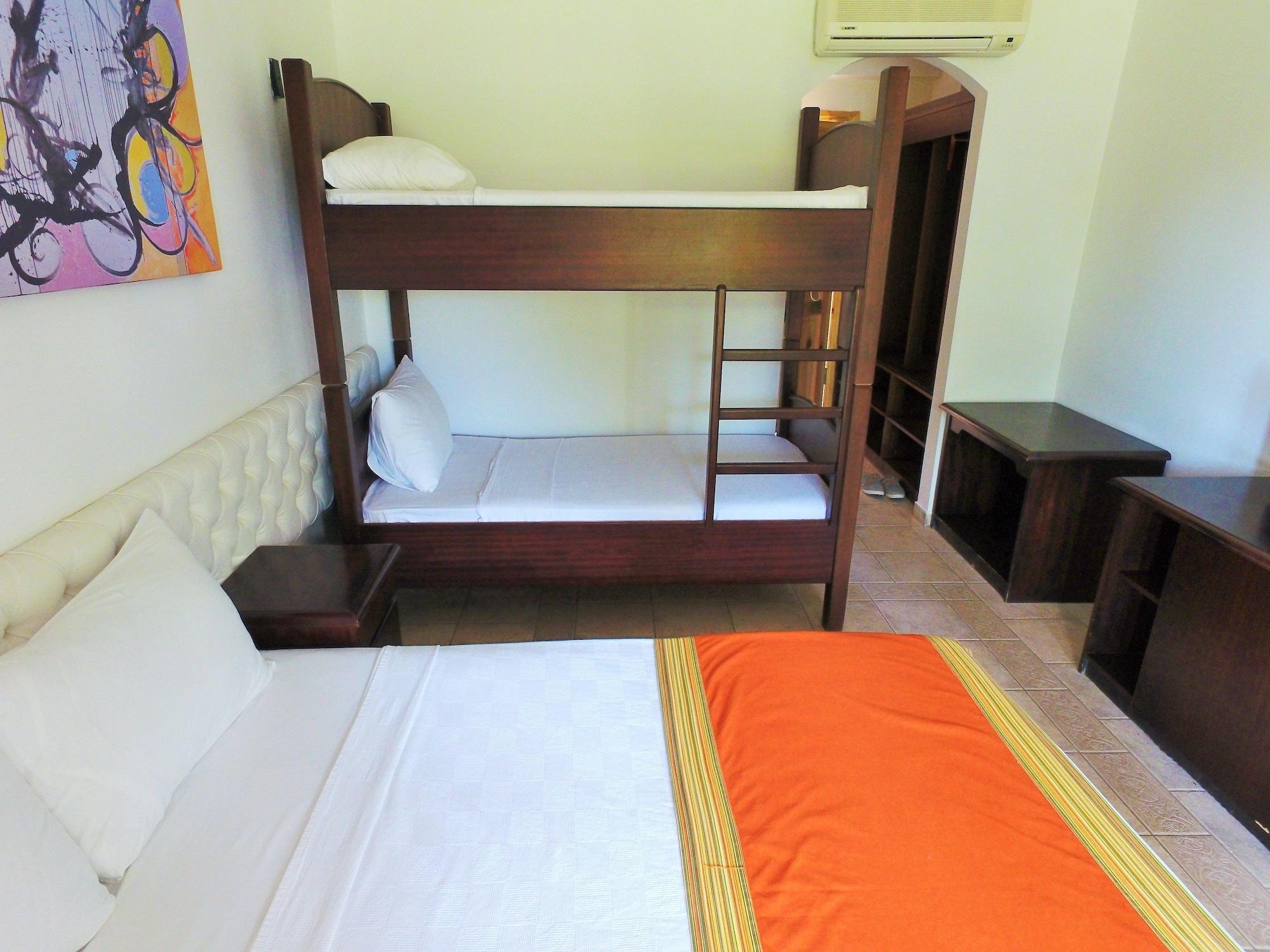 Tiana Beach Resort Тургутрейс Экстерьер фото