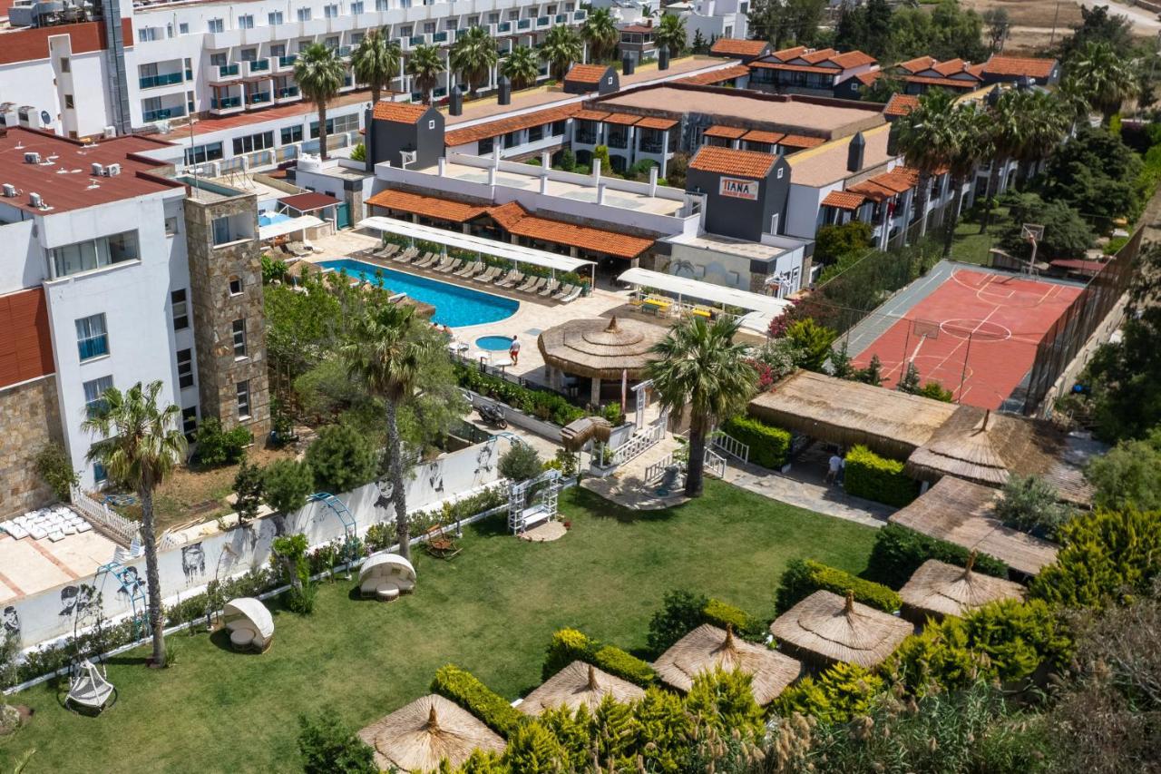 Tiana Beach Resort Тургутрейс Экстерьер фото
