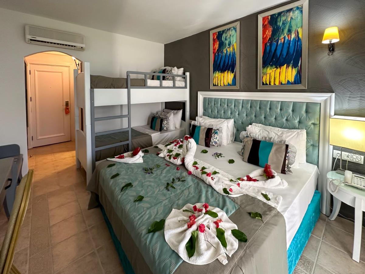 Tiana Beach Resort Тургутрейс Экстерьер фото
